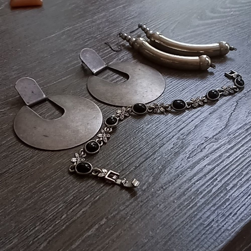 Jewelry bundle   - Picture 2 of 7